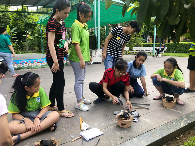 Khéo tay hay làm: Thực hiện món chè chuối cùng Đội Kỹ năng Khéo tay