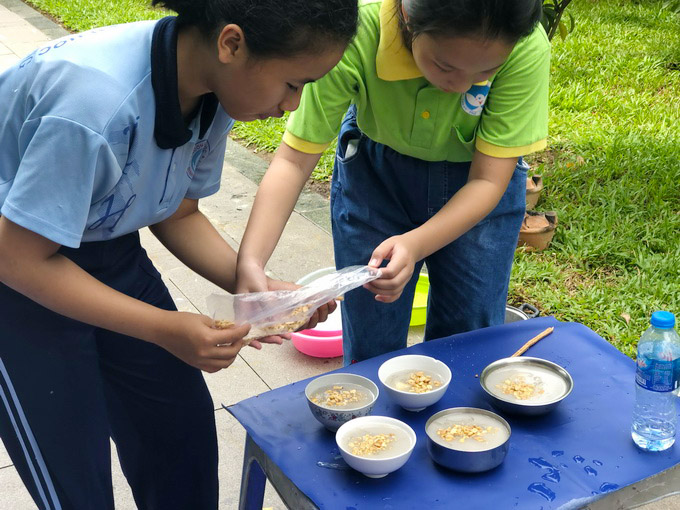 Khéo tay hay làm: Thực hiện món chè chuối cùng Đội Kỹ năng Khéo tay