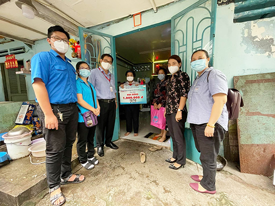 Chăm lo cho các em Thiếu nhi khó khăn do dịch Covid-19