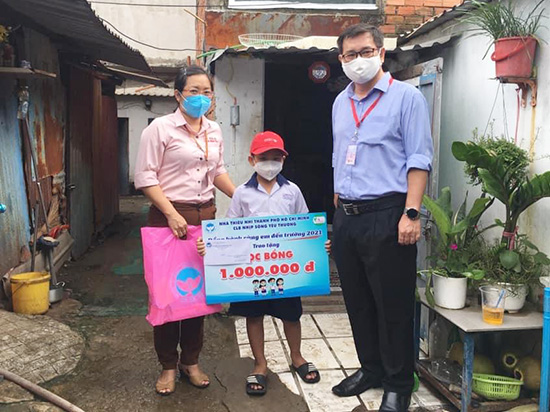 Chăm lo cho các em Thiếu nhi khó khăn do dịch Covid-19