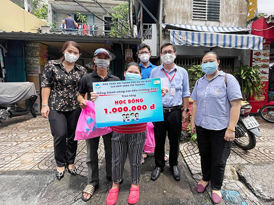 Chăm lo cho các em Thiếu nhi khó khăn do dịch Covid-19