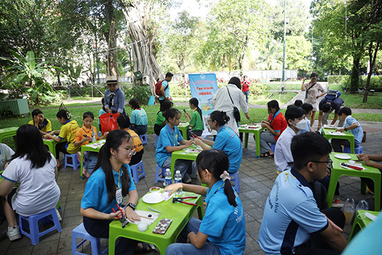 Thiếu nhi các địa phương phía Nam tranh tài sáng tạo khoa học kỹ thuật