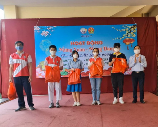 Hoạt động mừng Xuân mừng Đảng - Nhà Thiếu nhi Quận 7