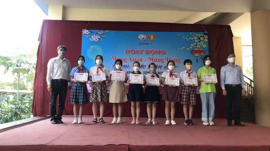 Hoạt động mừng Xuân mừng Đảng - Nhà Thiếu nhi Quận 7