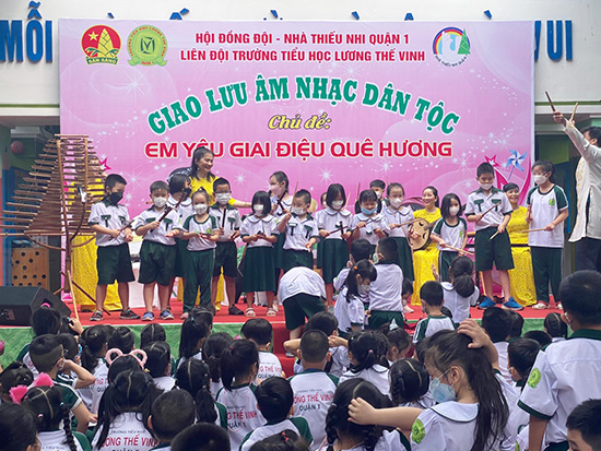Đưa âm nhạc dân tộc đến với học sinh - Nhà Thiếu nhi Quận 1