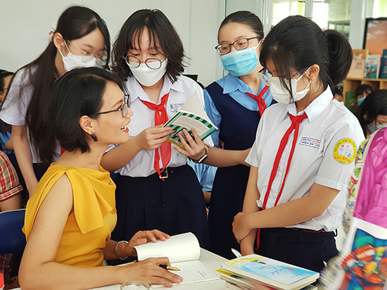 Chương trình giao lưu Nhà văn Phương Huyền - Nhà Thiếu nhi Quận 10