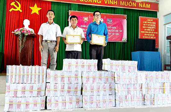 Chăm lo cho Thiếu nhi vùng sâu vùng xa - Nhà Thiếu nhi Quận 11