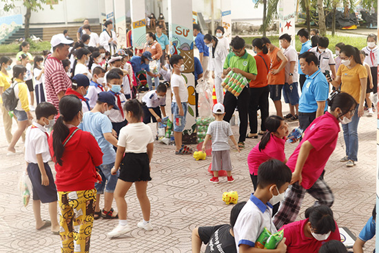 Lớp năng khiếu miễn phí và Liên hoan mùa hè ước mơ - Nhà Thiếu nhi Huyện Hóc Môn