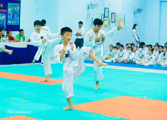 CLB võ Taekwondo tổ chức thi nâng cấp đợt III - Nhà Thiếu nhi Quận 3