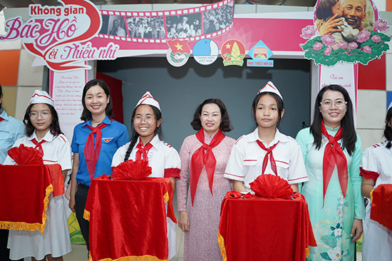 Khánh thành Không gian văn hoá Bác Hồ với Thiếu nhi và thư viện thông minh - Nhà Thiếu nhi Quận 4