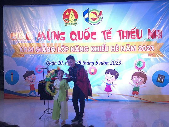 Chương trình biểu diễn nghệ thuật Chào mừng Quốc tế thiếu nhi - Nhà Thiếu nhi Quận 10