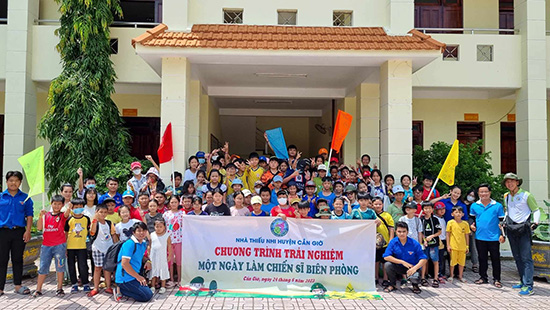 Chương trình trải nghiệm Một ngày làm chiến sĩ biên phòng - Nhà Thiếu nhi Huyện Cần Giờ