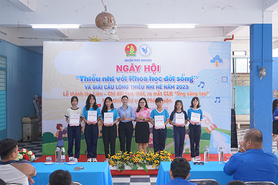 Lễ ra mắt Liên đội, Chi đội tạm thời và Ngày hội thiếu nhi với Khoa học đời sống - Nhà Thiếu nhi Quận Phú Nhuận