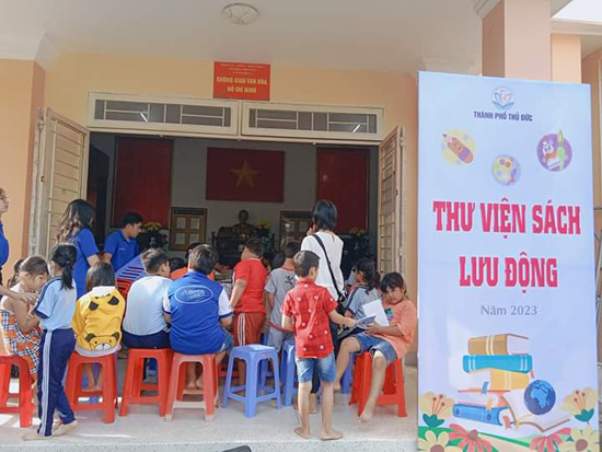 Thư viện sách lưu động phục vụ Thiếu nhi sinh hoạt hè - Nhà Thiếu nhi Thành phố Thủ Đức