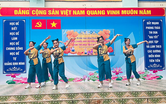 Phục vụ Trung thu thiếu nhi ngoại thành - Cụm thi đua số 03