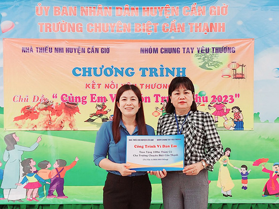 Chương trình kết nói yêu thương Tết Trung thu - Nhà Thiếu nhi Huyện Cần Giờ