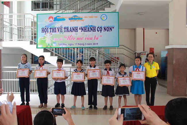 Nhà Thiếu nhi Quận Tân Phú: Hội thi vẽ tranh Nhành cọ non