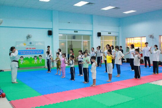 Tập huấn võ tự vệ cho phụ trách CLB, đội nhóm và thiếu nhi khu vực địa bàn dân cư - Nhà Thiếu nhi Quận 3