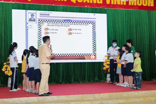 Tổ chức tuyên truyền Luật giao thông đường bộ năm 2024 - Nhà Thiếu nhi Huyện Củ Chi