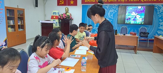 Lớp trải nghiệm miễn phí “Sáng tạo cùng tranh đất sét” - Nhà Thiếu nhi Quận 10